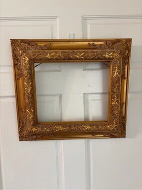 Vintage Gold Carved Botanical Berries & Vines Wood Frame
